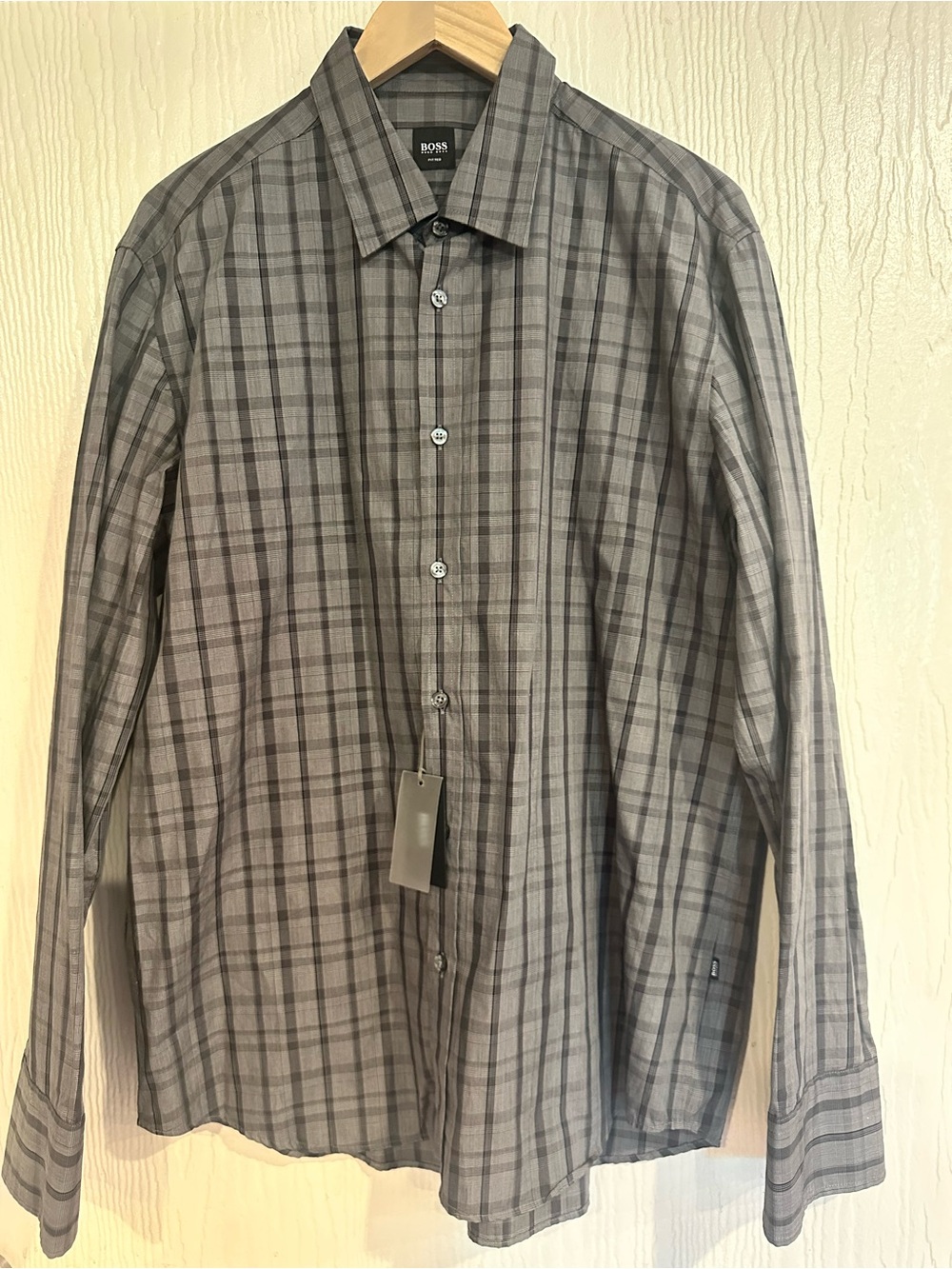 NWT BOSS Hugo Boss Men's XL Gray Plaid Button-down Shirt